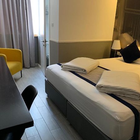 Kikar Boutique Hotel Нетания Экстерьер фото