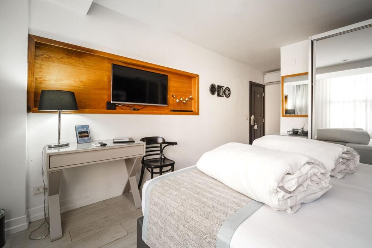Kikar Boutique Hotel Нетания Экстерьер фото