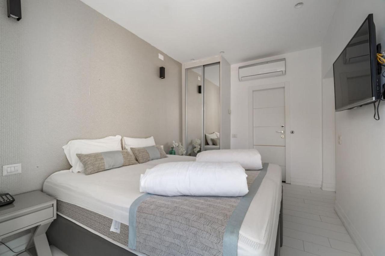 Kikar Boutique Hotel Нетания Экстерьер фото