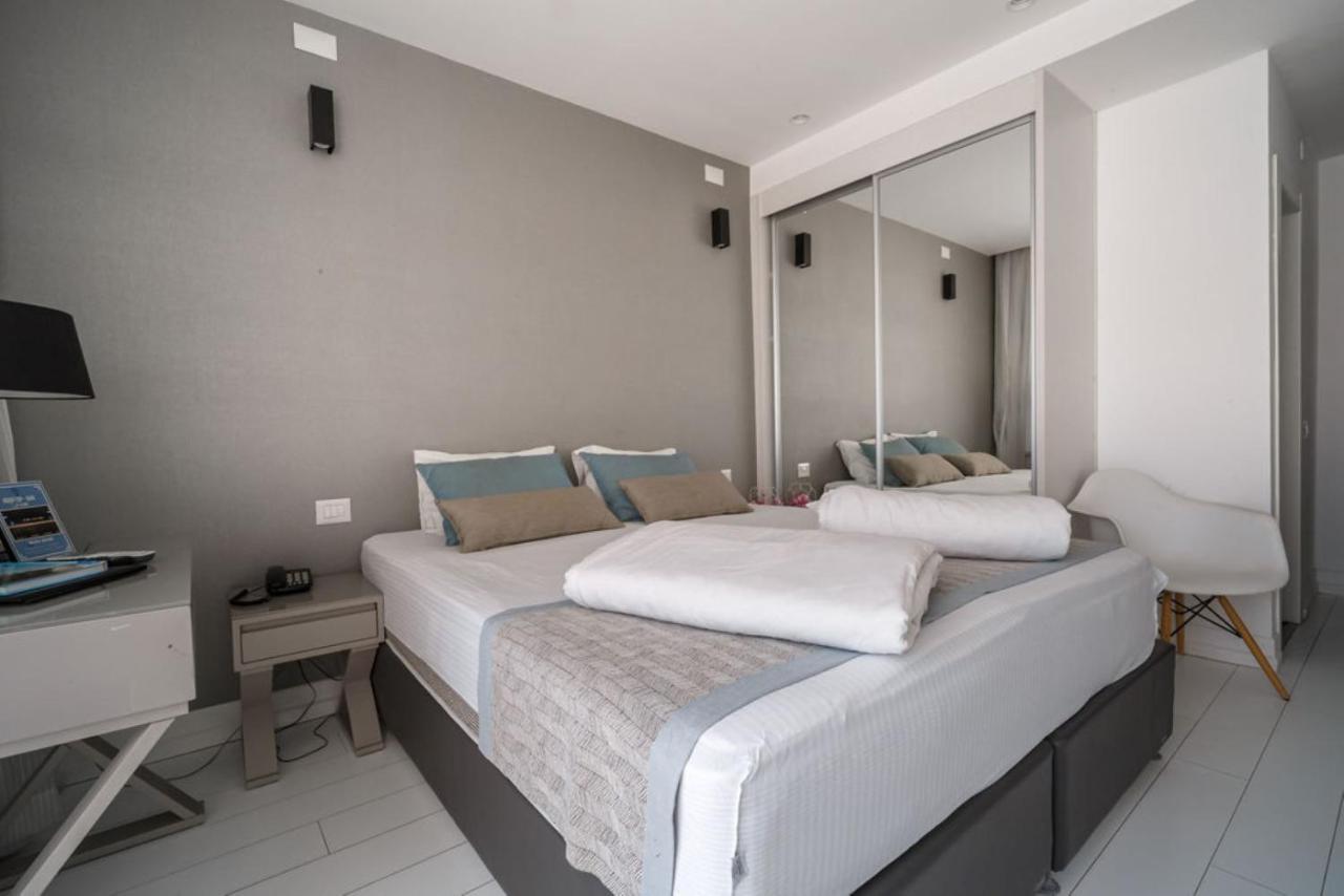 Kikar Boutique Hotel Нетания Экстерьер фото