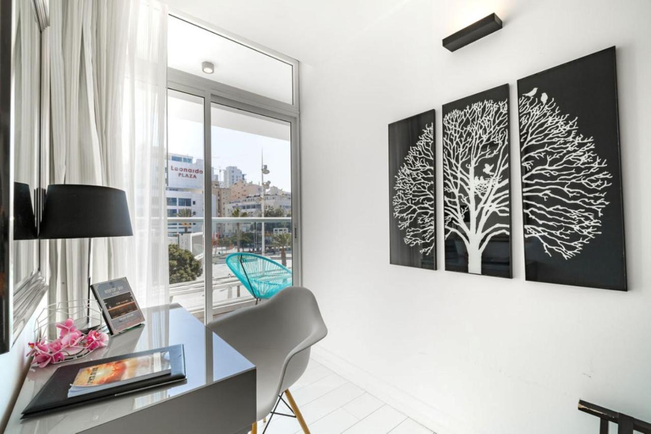 Kikar Boutique Hotel Нетания Экстерьер фото