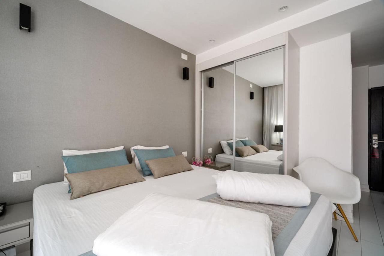 Kikar Boutique Hotel Нетания Экстерьер фото