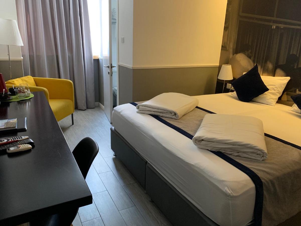 Kikar Boutique Hotel Нетания Экстерьер фото