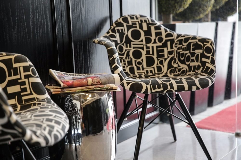Kikar Boutique Hotel Нетания Экстерьер фото